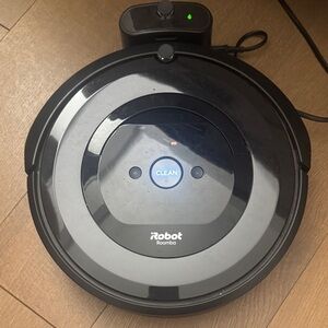 iRobot Roomba Black Robotic Vacuum Cleaner